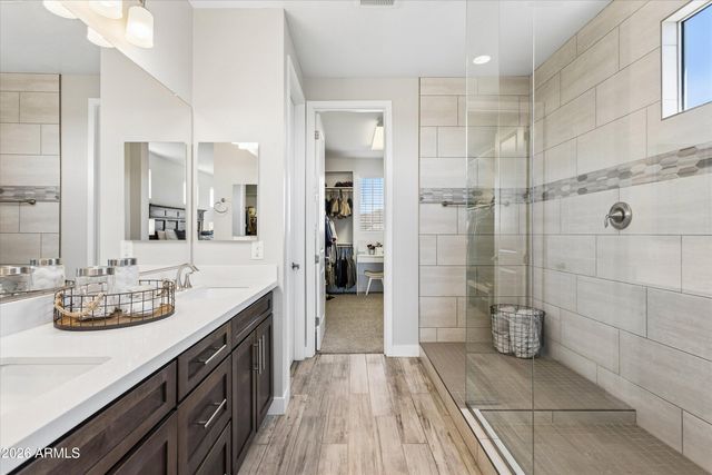 213 E BALAO Drive, Phoenix, AZ 85085