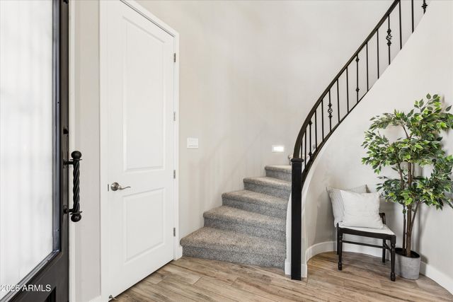 213 E BALAO Drive, Phoenix, AZ 85085