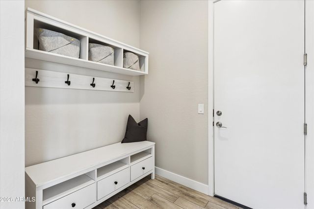 213 E BALAO Drive, Phoenix, AZ 85085