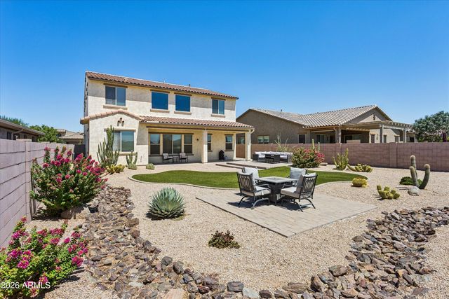 213 E BALAO Drive, Phoenix, AZ 85085
