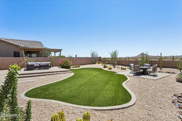 213 E BALAO Drive, Phoenix, AZ 85085