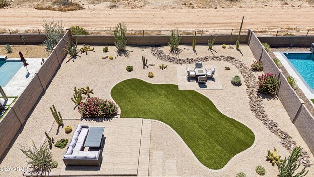 213 E BALAO Drive, Phoenix, AZ 85085