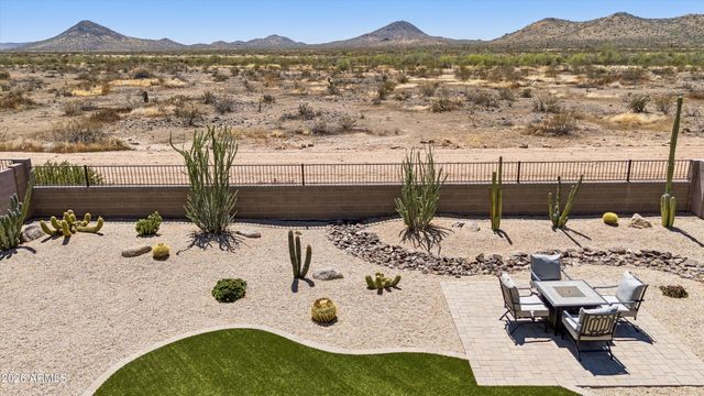 213 E BALAO Drive, Phoenix, AZ 85085