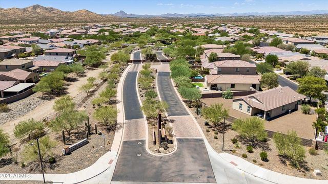 213 E BALAO Drive, Phoenix, AZ 85085