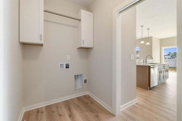 28 Engelhardt Strasse, Jackson, MI 49201