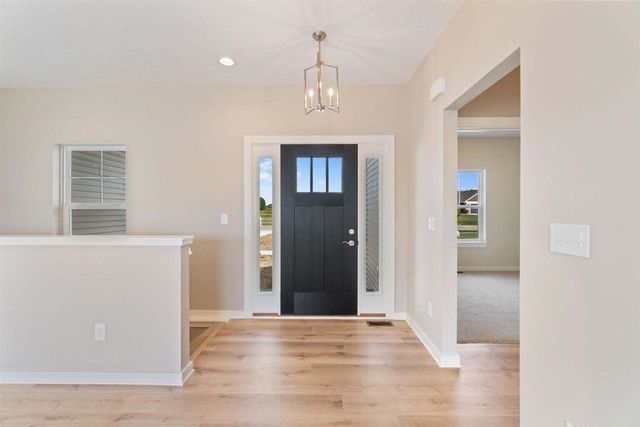 28 Engelhardt Strasse, Jackson, MI 49201