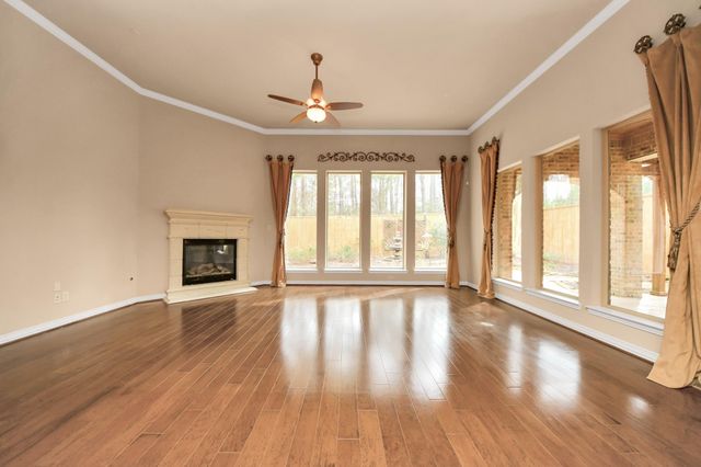 6 Bridgewood Cove Court, The Woodlands, TX 77381