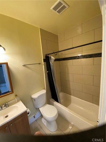 1331 Atlantic Avenue, Long Beach, CA 90813
