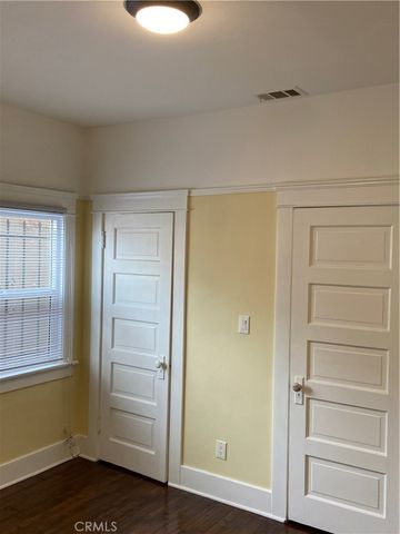 1331 Atlantic Avenue, Long Beach, CA 90813