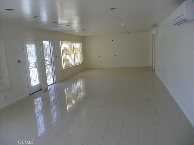 1331 Atlantic Avenue, Long Beach, CA 90813