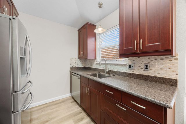 109 Rosemary CV, Georgetown, TX 78626