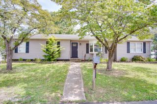 809 Longboat Avenue, Beachwood, NJ 08722