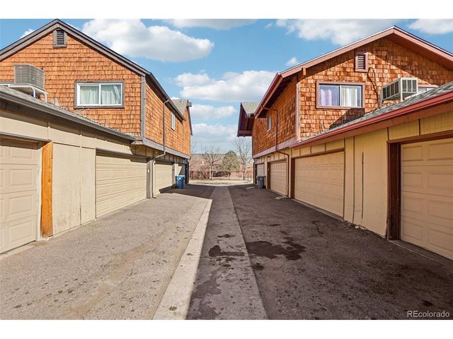 1305 S Sable Blvd, Aurora, CO 80012