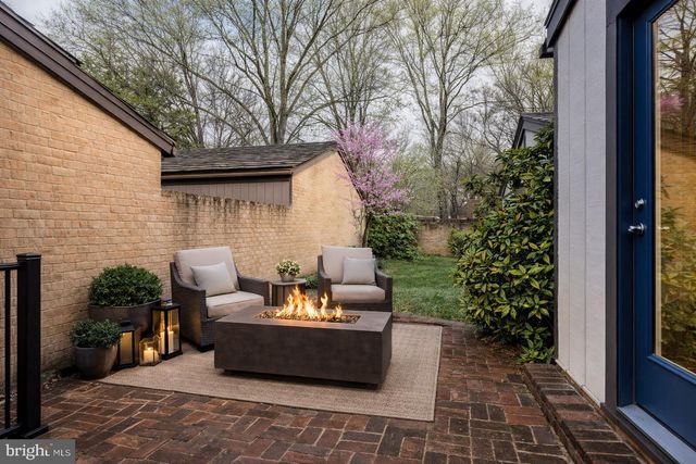 6208 LEEKE FOREST CT, Bethesda, MD 20817