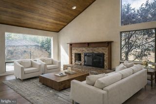 6208 LEEKE FOREST CT, Bethesda, MD 20817