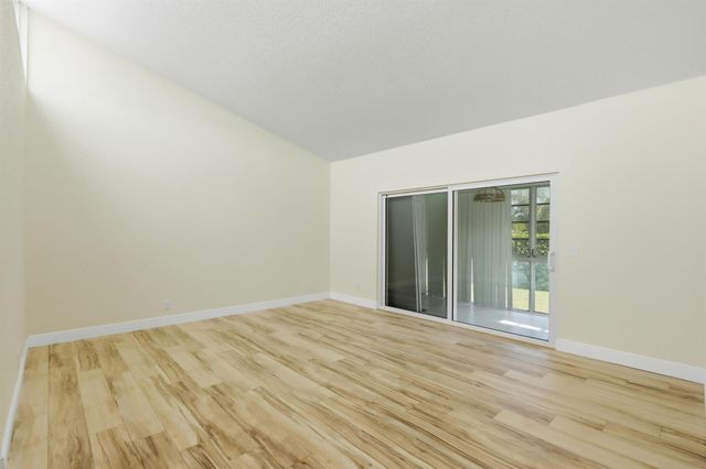 2534 Boundbrook Drive S 116, West Palm Beach, FL 33406