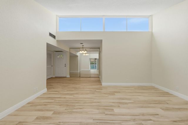 2534 Boundbrook Drive S 116, West Palm Beach, FL 33406