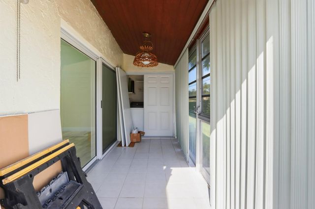 2534 Boundbrook Drive S 116, West Palm Beach, FL 33406