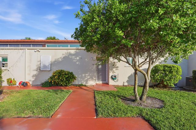 2534 Boundbrook Drive S 116, West Palm Beach, FL 33406
