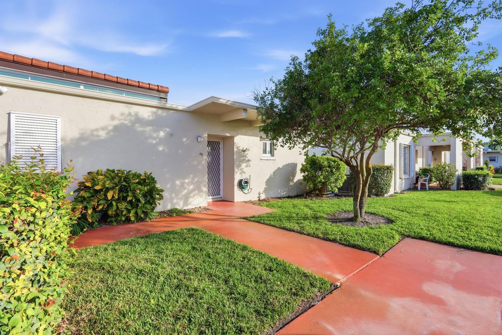 2534 Boundbrook Drive S 116, West Palm Beach, FL 33406