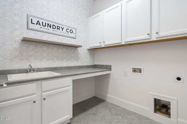 2414 Vetrina Way, Apex, NC 27502