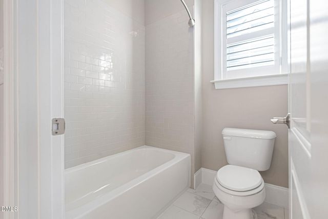 2414 Vetrina Way, Apex, NC 27502