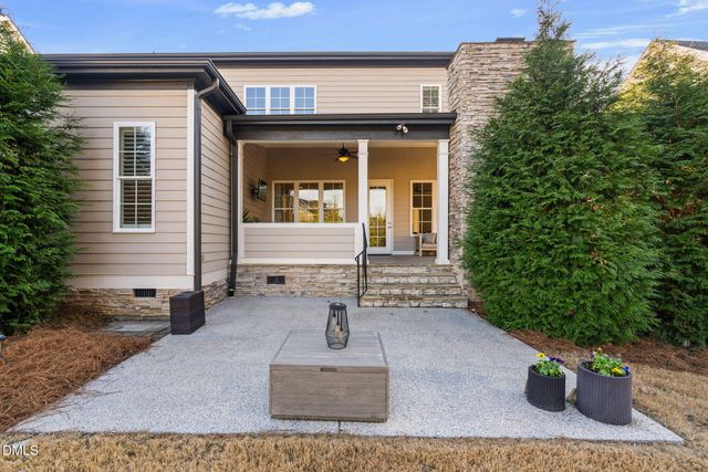 2414 Vetrina Way, Apex, NC 27502