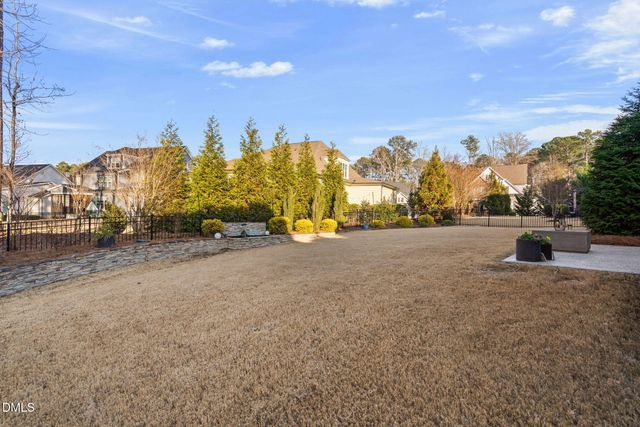 2414 Vetrina Way, Apex, NC 27502