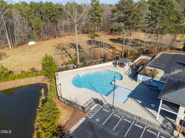 2414 Vetrina Way, Apex, NC 27502