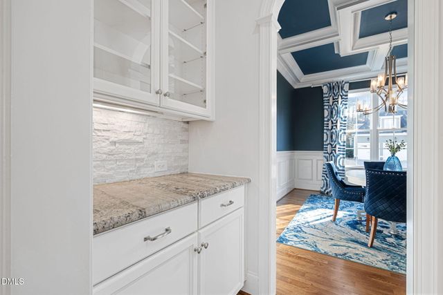 2414 Vetrina Way, Apex, NC 27502