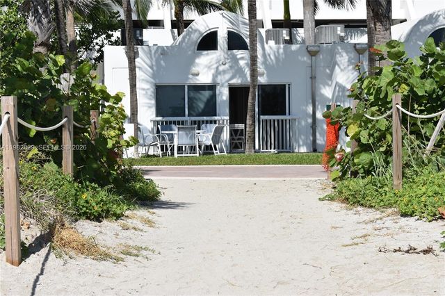 6365 Collins Ave 2106, Miami Beach, FL 33141