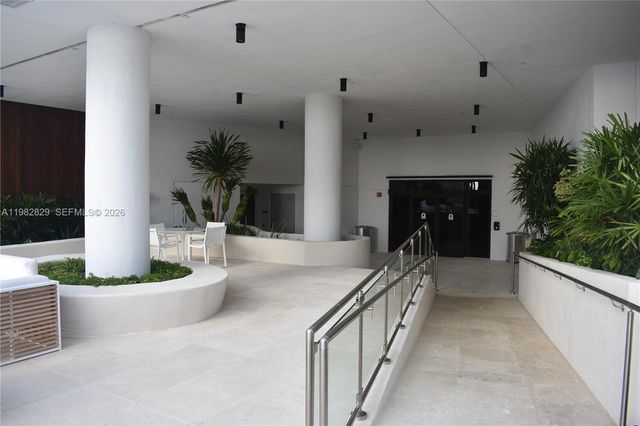 6365 Collins Ave 2106, Miami Beach, FL 33141