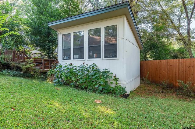 505 Bentley Ct, Tyler, TX 75703