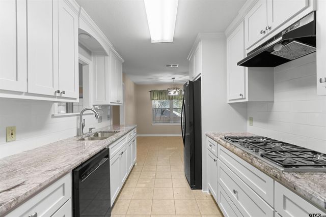 505 Bentley Ct, Tyler, TX 75703