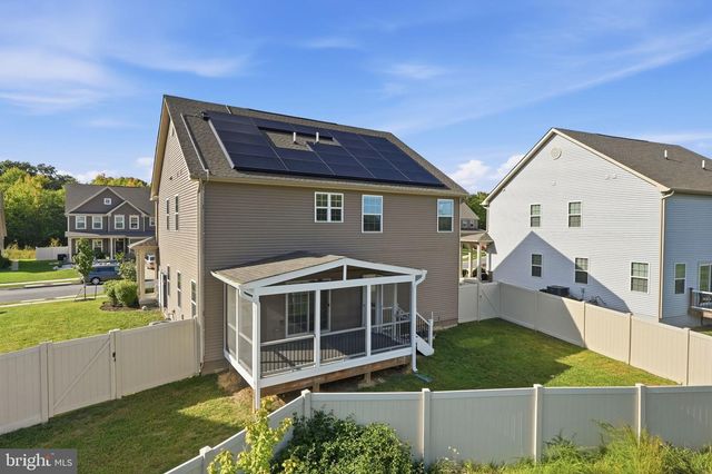 2570 SKEETER CT, Waldorf, MD 20603