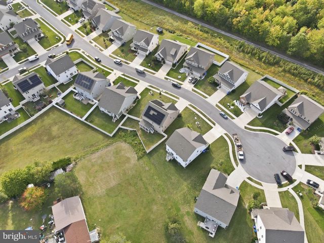 2570 SKEETER CT, Waldorf, MD 20603