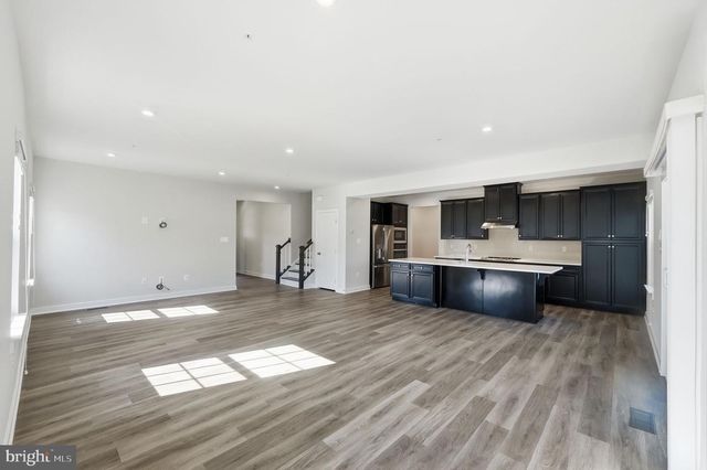 2570 SKEETER CT, Waldorf, MD 20603