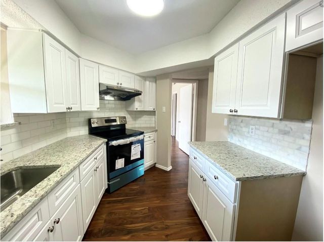 3101 Townbluff Drive 423, Plano, TX 75075