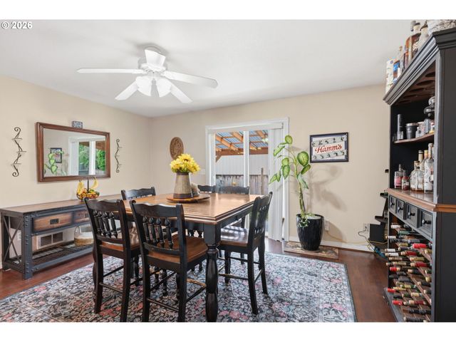 3653 WILLOWBROOK St, Eugene, OR 97404