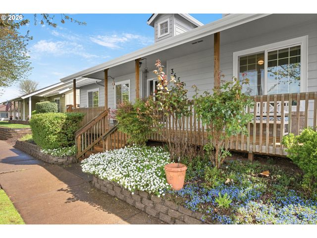 3653 WILLOWBROOK St, Eugene, OR 97404