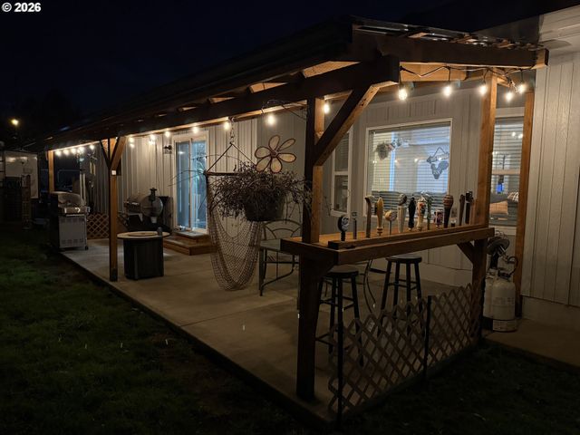 3653 WILLOWBROOK St, Eugene, OR 97404