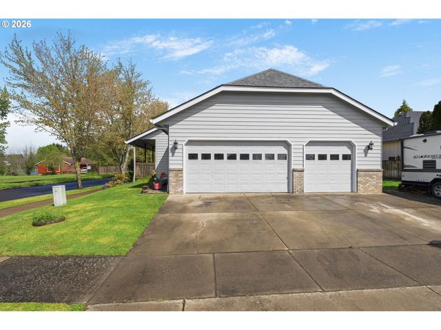 3653 WILLOWBROOK St, Eugene, OR 97404