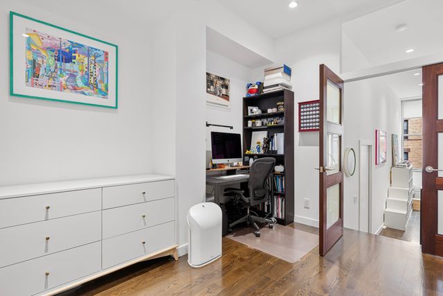 125 E 12th St Apt 2A, New York City, NY 10003