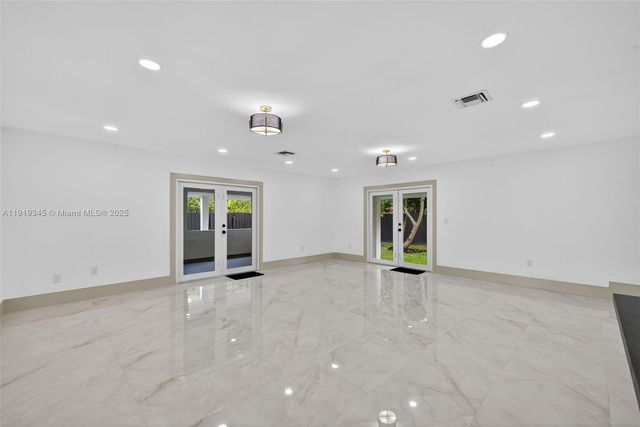 10864 SW 141st Ln, Miami, FL 33176