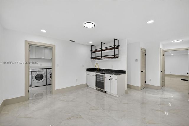 10864 SW 141st Ln, Miami, FL 33176