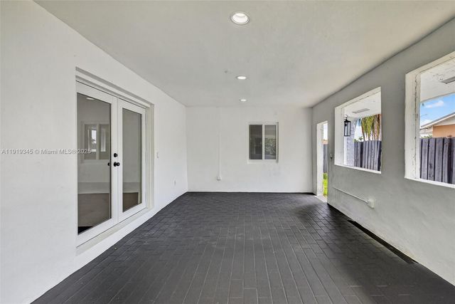 10864 SW 141st Ln, Miami, FL 33176