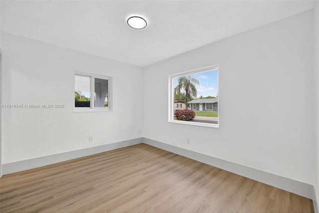 10864 SW 141st Ln, Miami, FL 33176