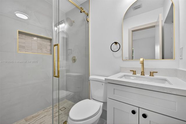 10864 SW 141st Ln, Miami, FL 33176