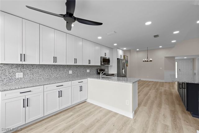 6114 Forest Villas CIR, Fort Myers, FL 33908