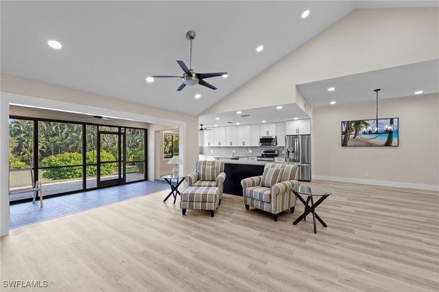 6114 Forest Villas CIR, Fort Myers, FL 33908